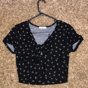 Pretty flower knot tee